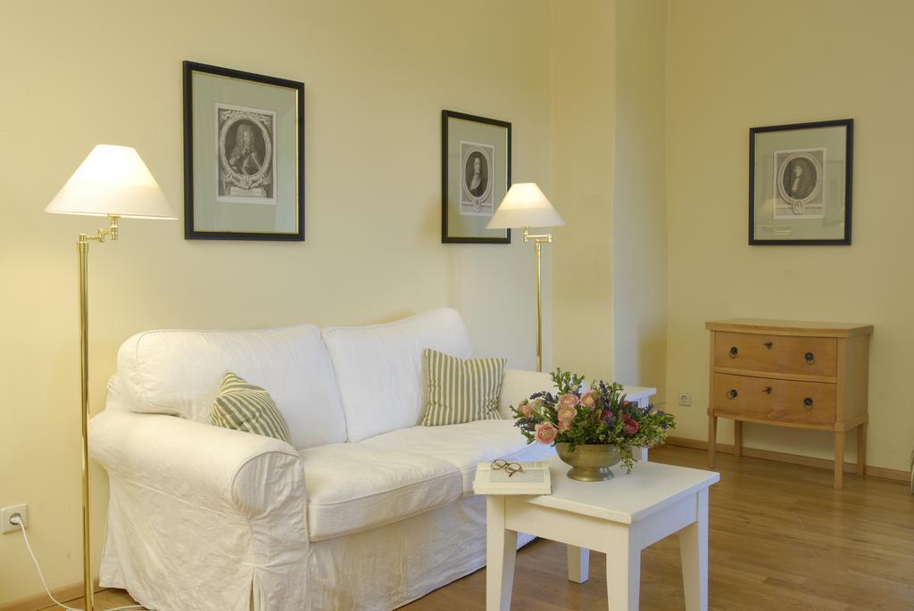 Hotel Schloss & Gut Ulrichshusen Εξωτερικό φωτογραφία